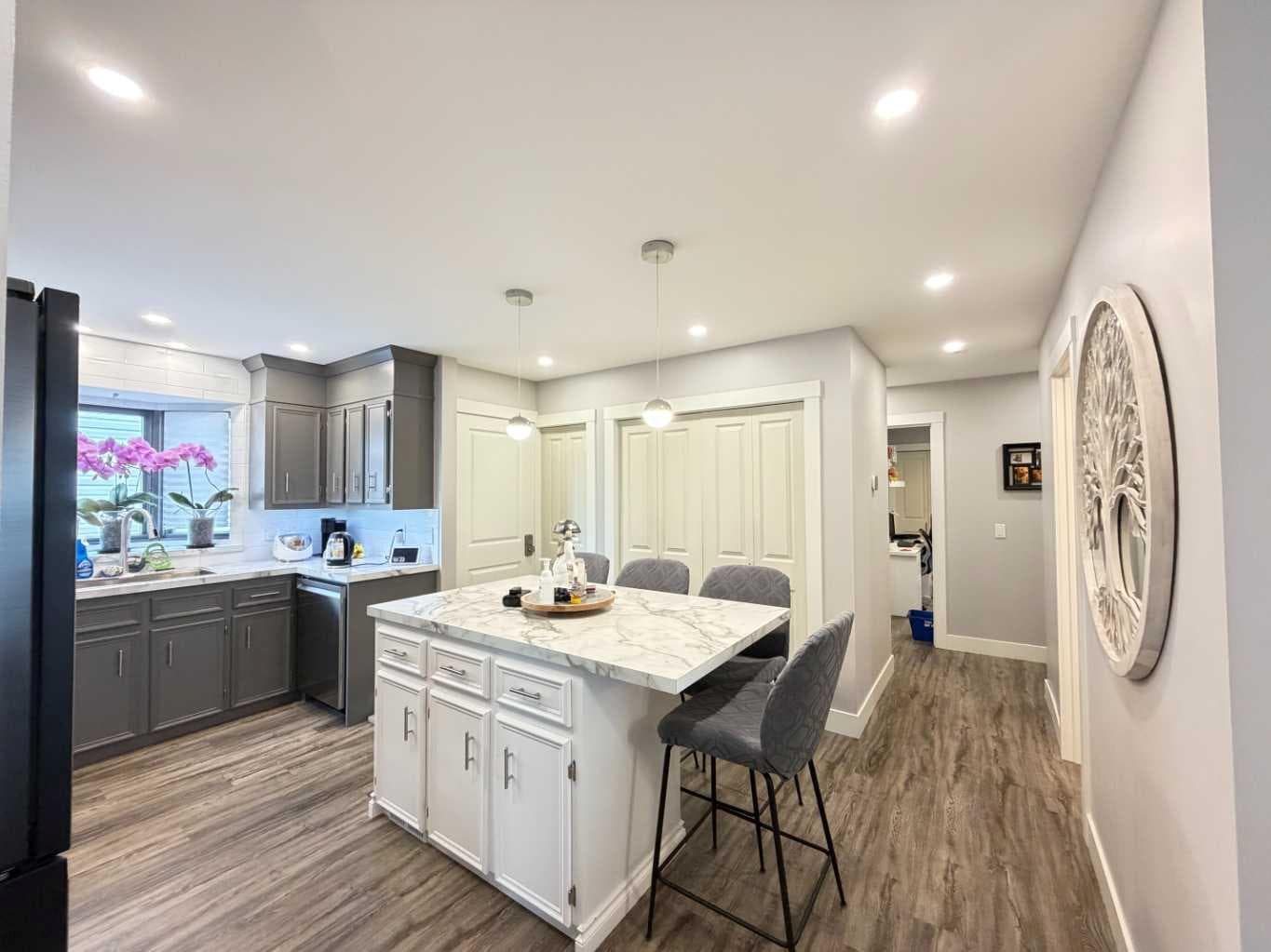 151 Sandstone Place NW