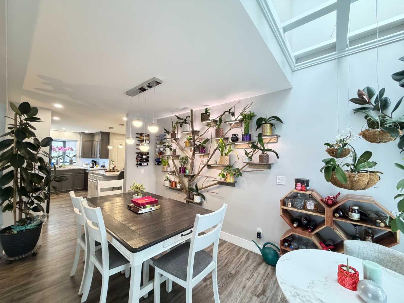 151 Sandstone Place NW