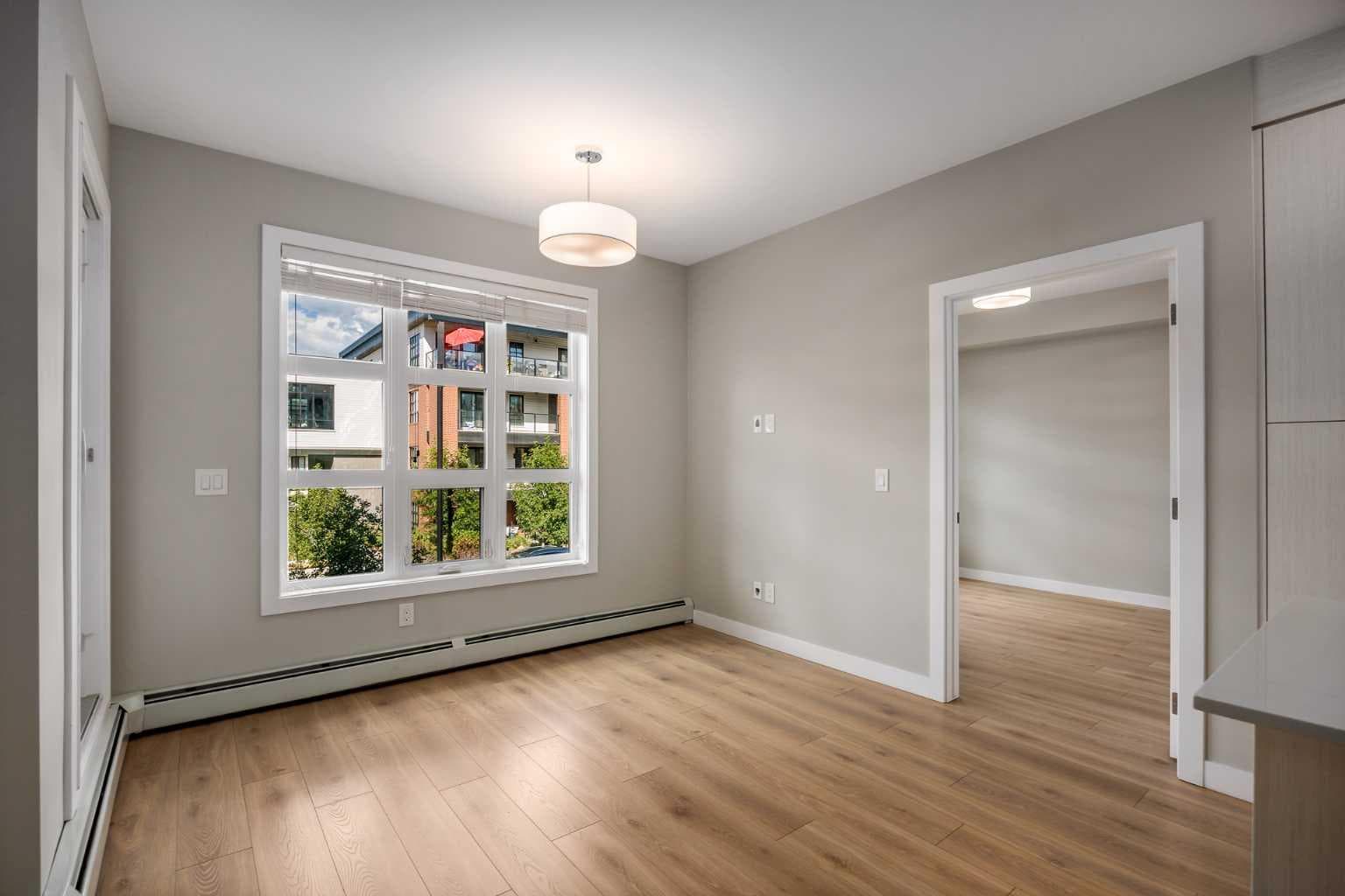 203, 383 Smith Street NW