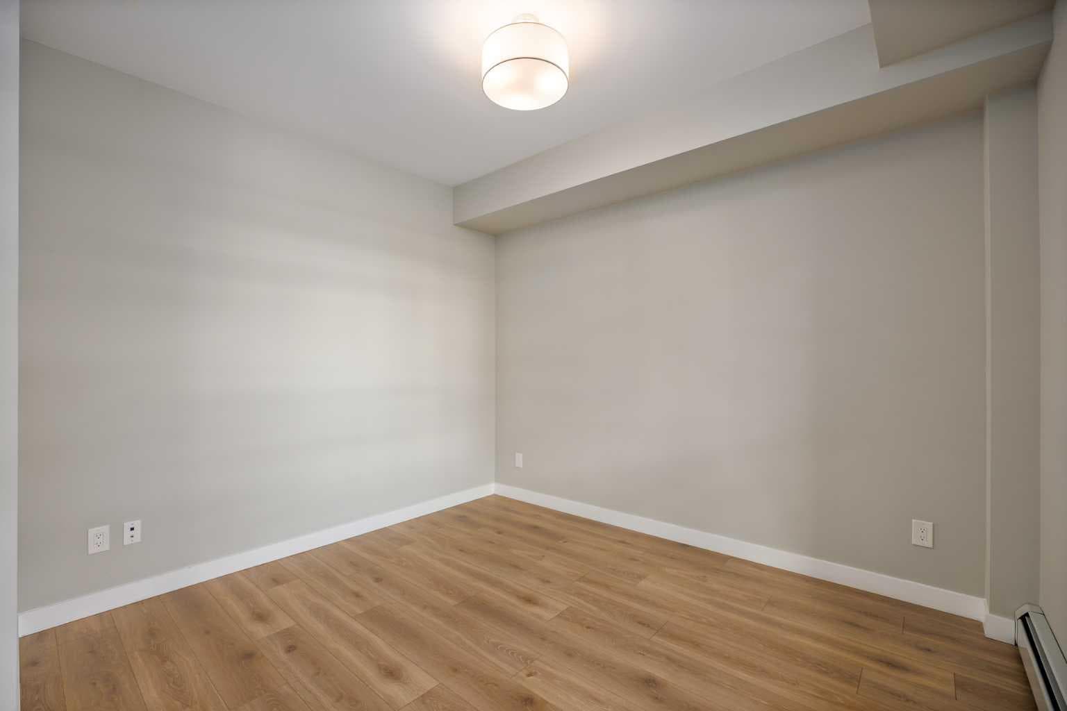 203, 383 Smith Street NW
