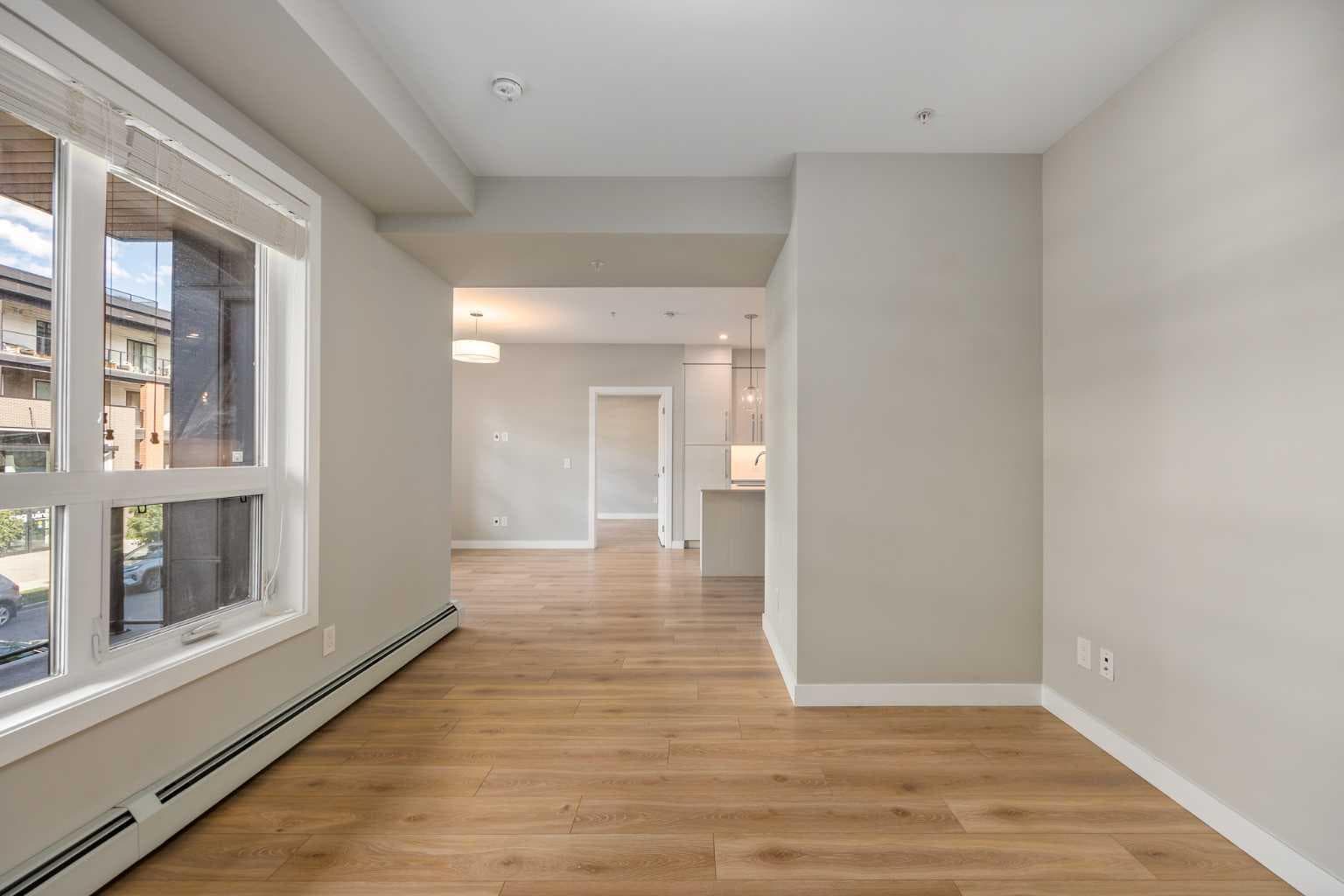 203, 383 Smith Street NW