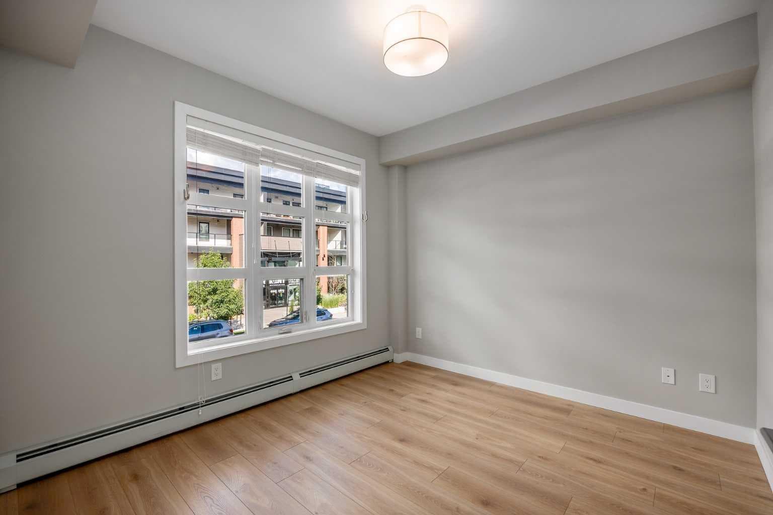 203, 383 Smith Street NW