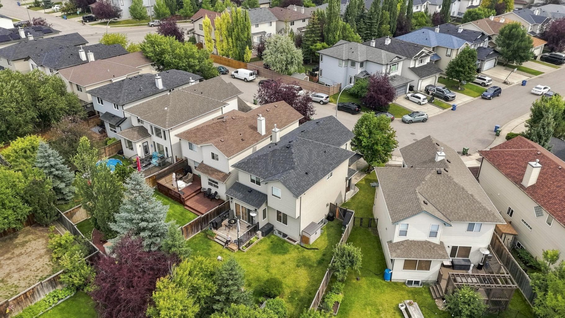 32 Tuscany Ravine Crescent NW