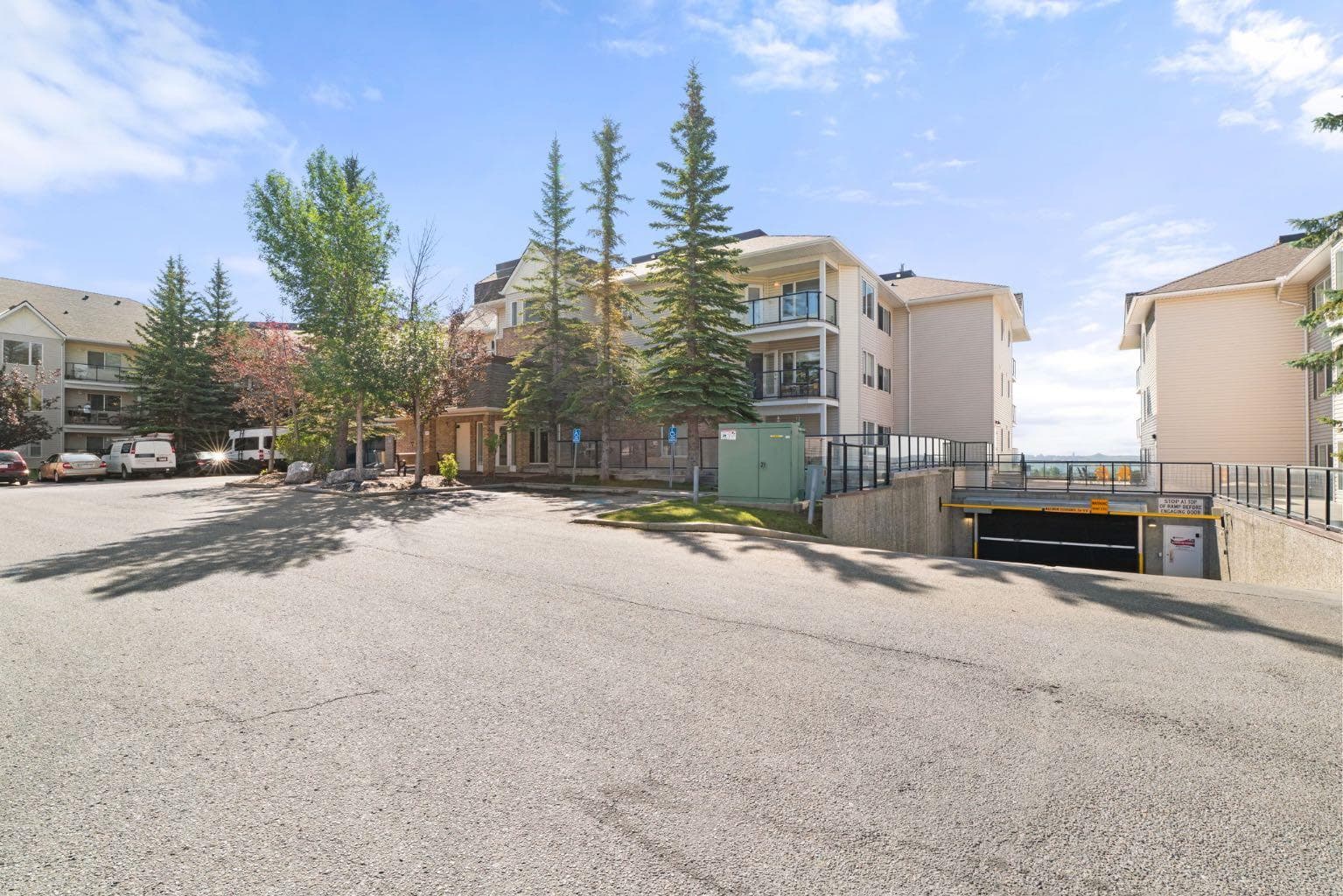 2209, 950 Arbour Lake Road NW