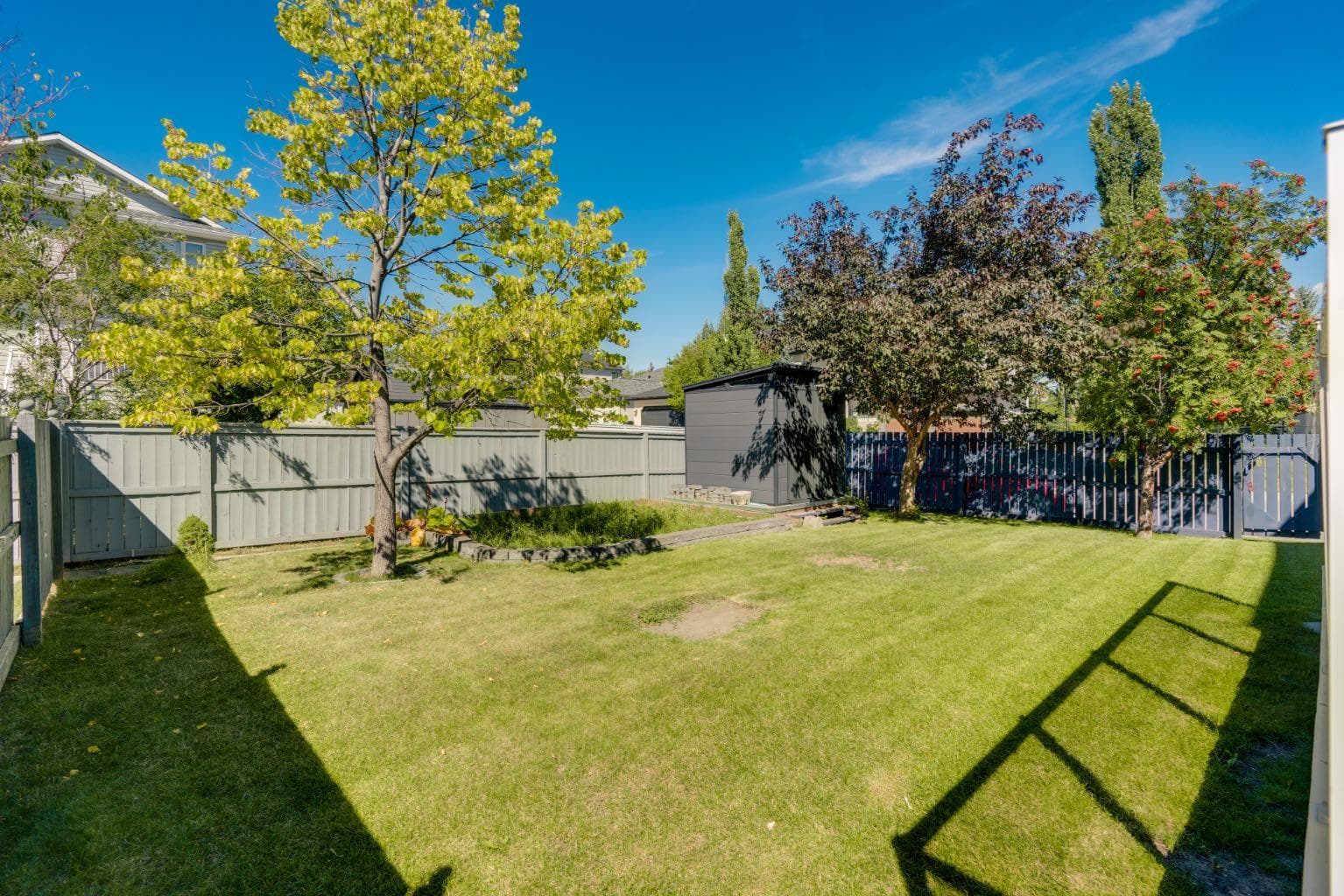 83 Panorama Hills Close NW