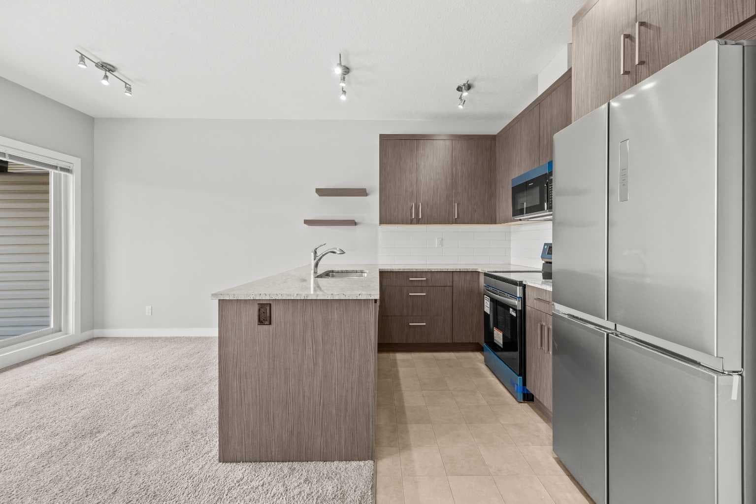 304 Jumping Pound Common 