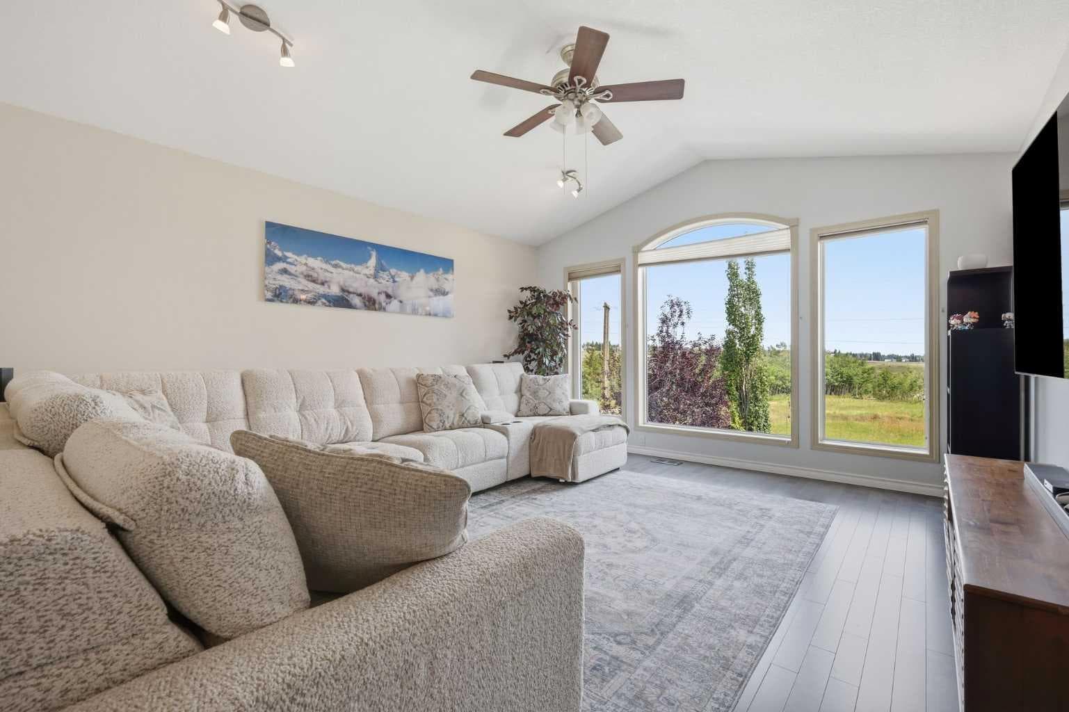 128 Tuscany Ravine Terrace NW