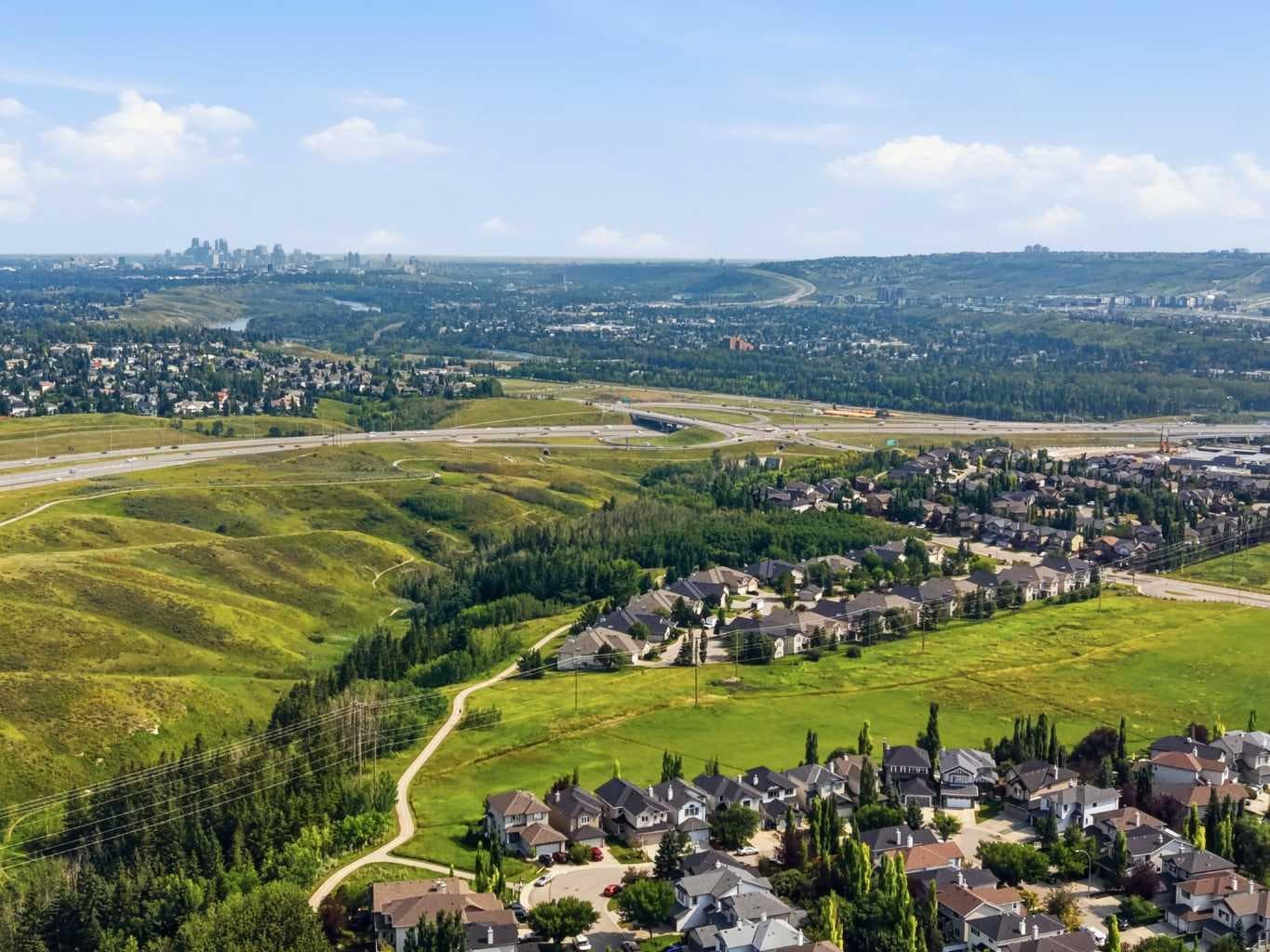 128 Tuscany Ravine Terrace NW