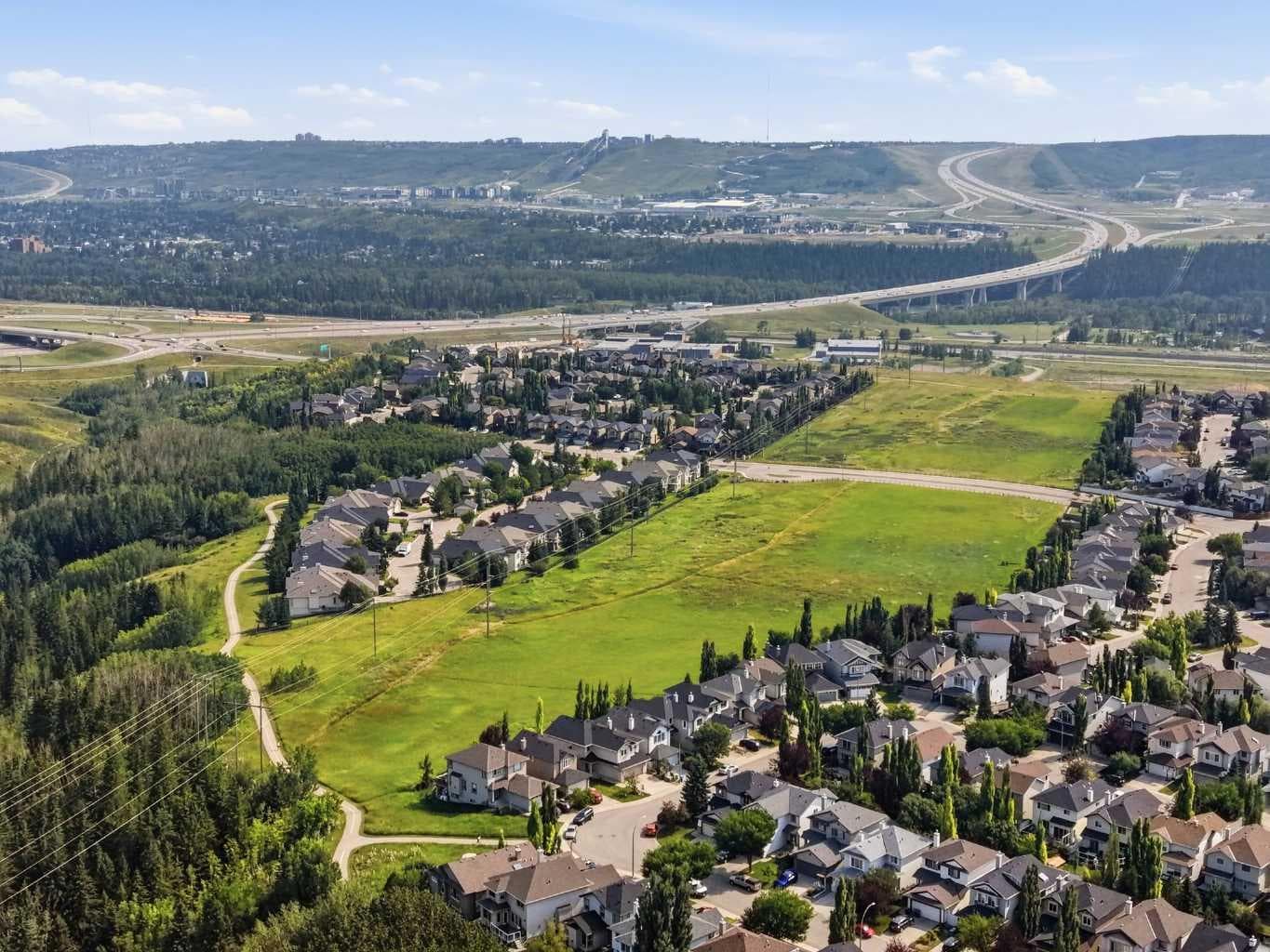 128 Tuscany Ravine Terrace NW
