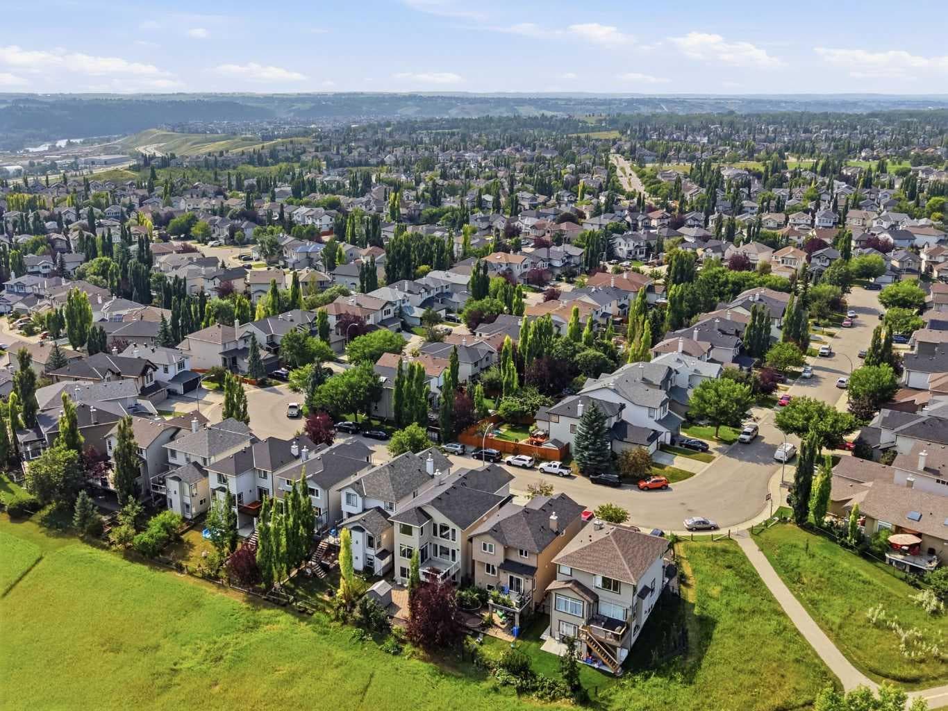 128 Tuscany Ravine Terrace NW