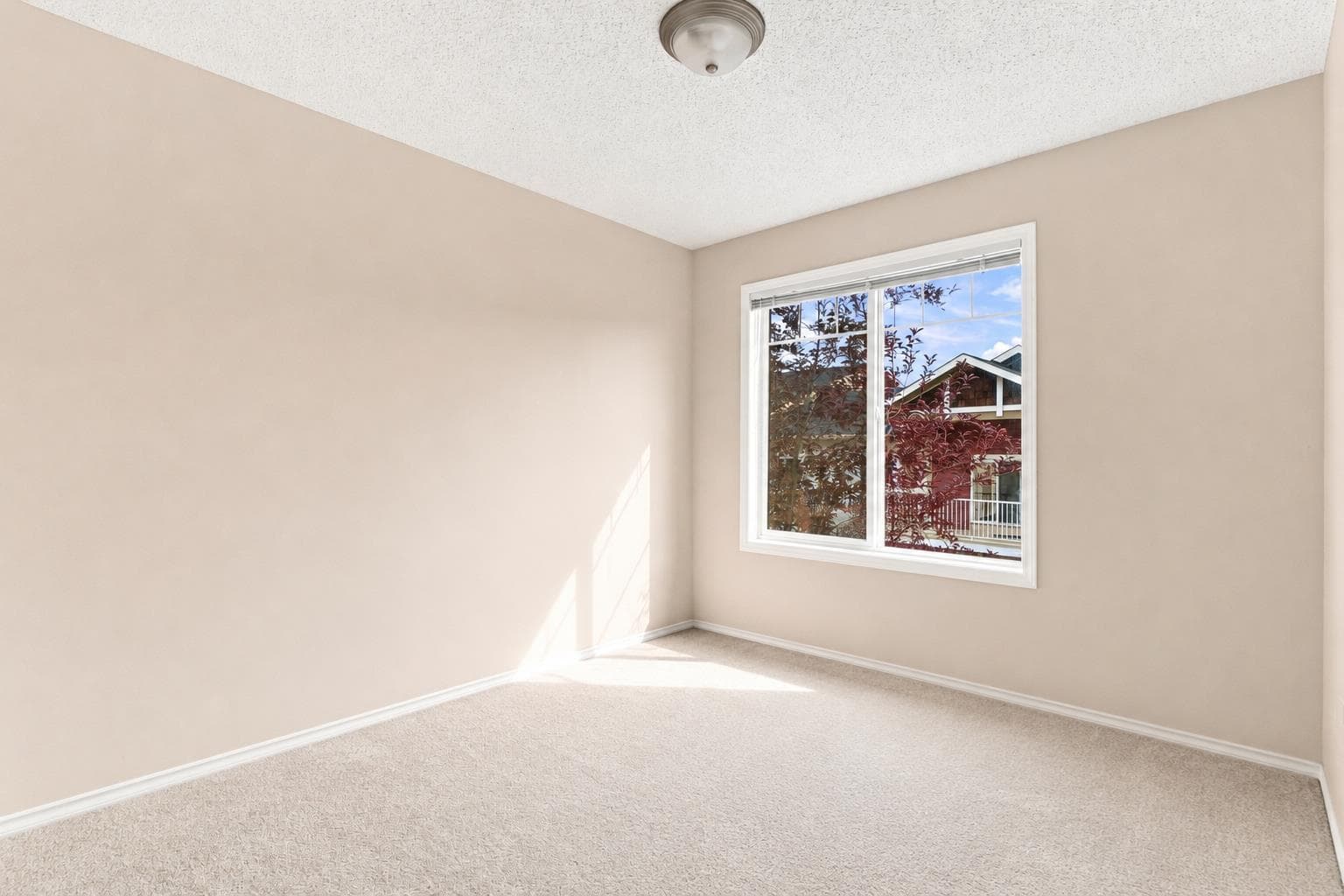 106 Panamount Drive NW