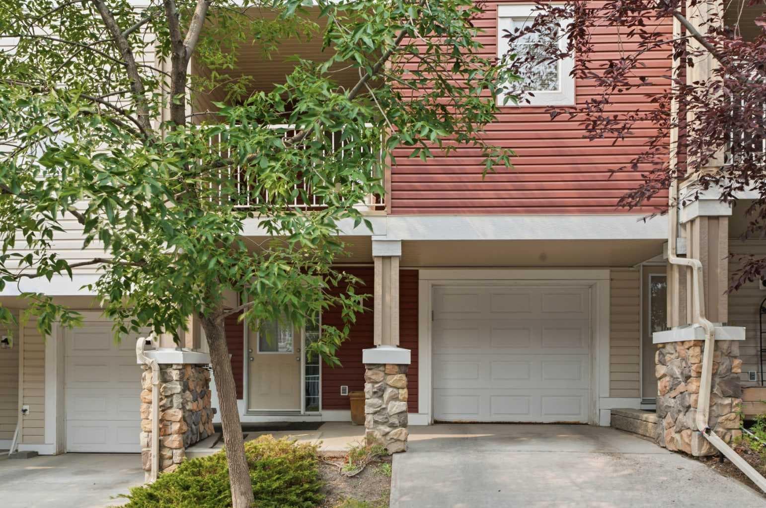 106 Panamount Drive NW