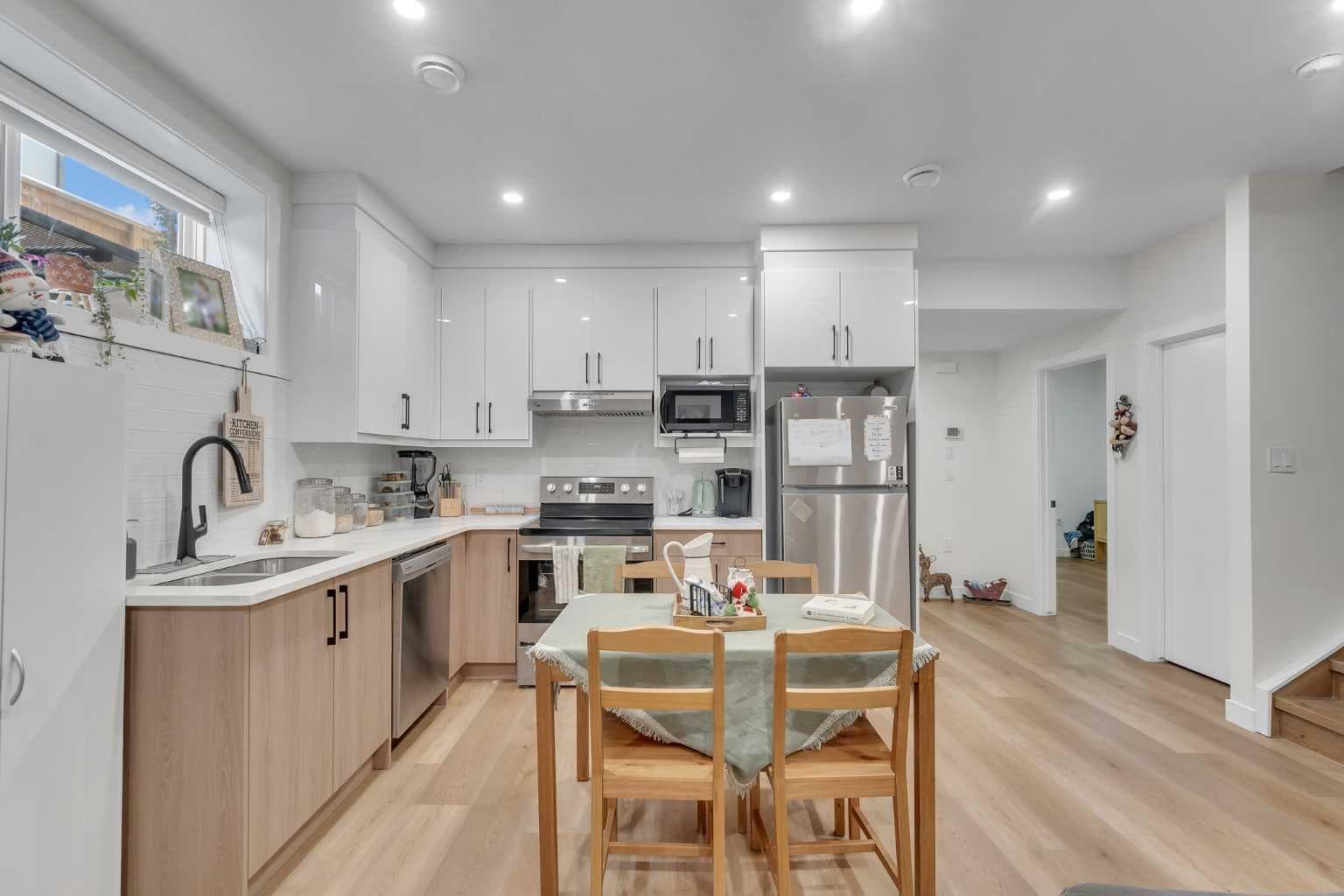 202 Kinniburgh Crescent 
