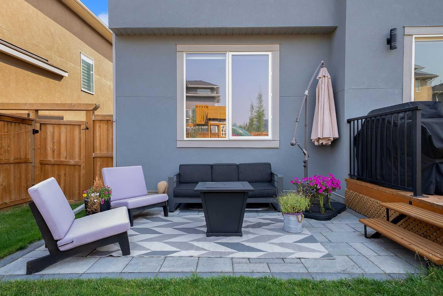 202 Kinniburgh Crescent 