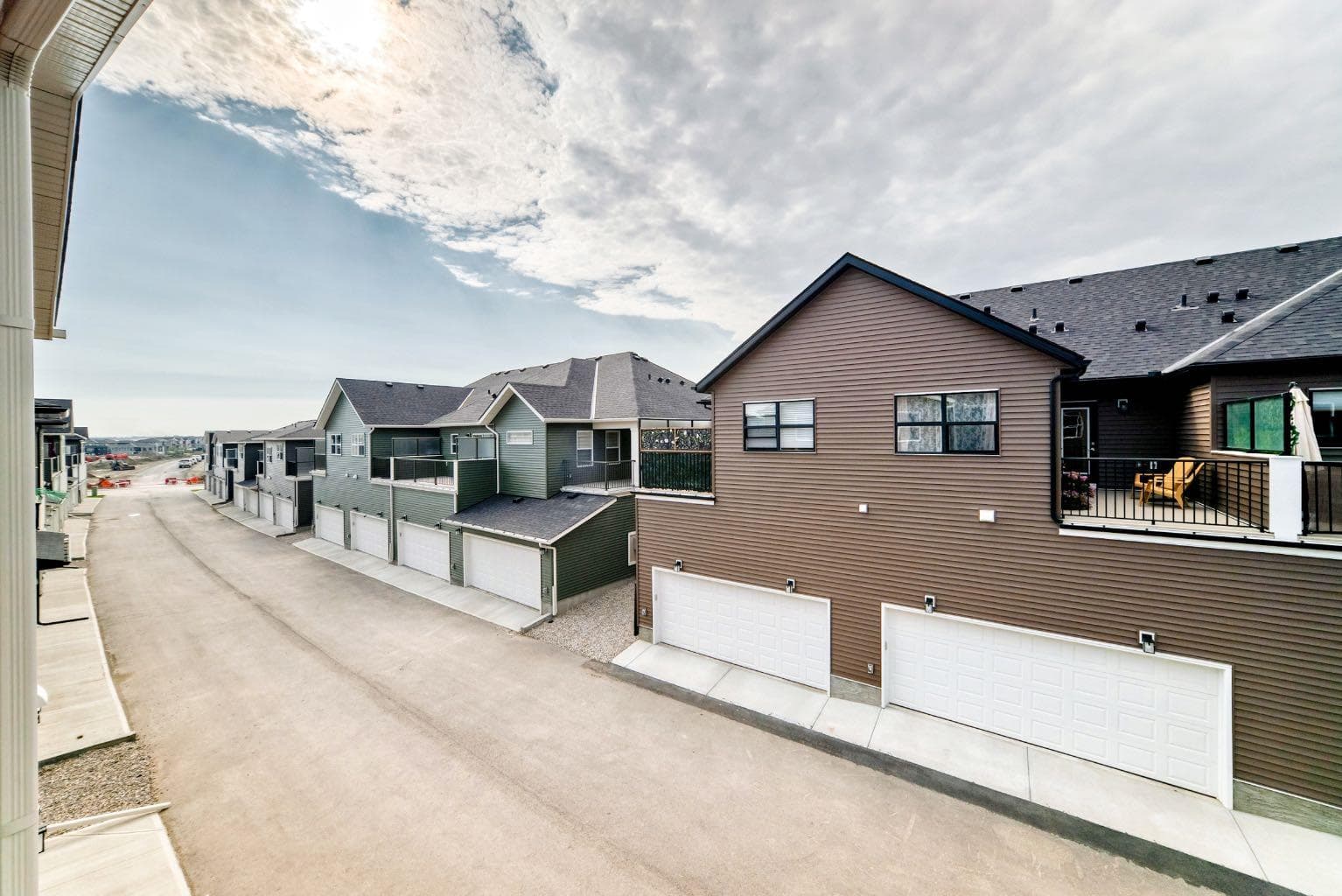 1063 Bayview Crescent SW