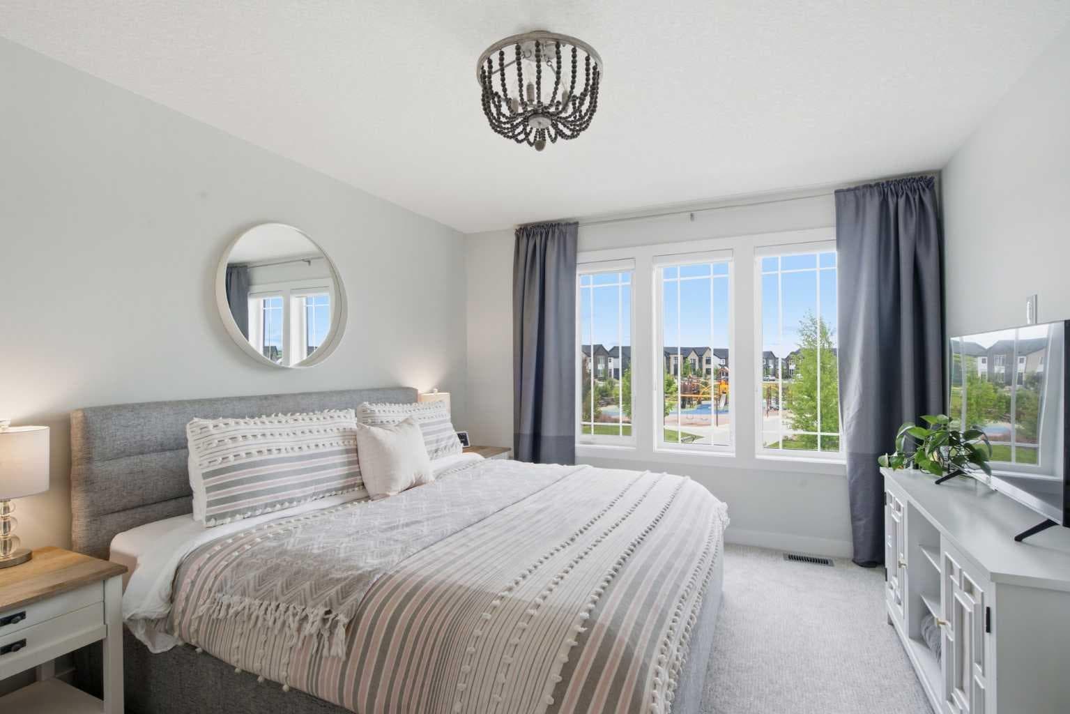 1062 Harmony Parade 