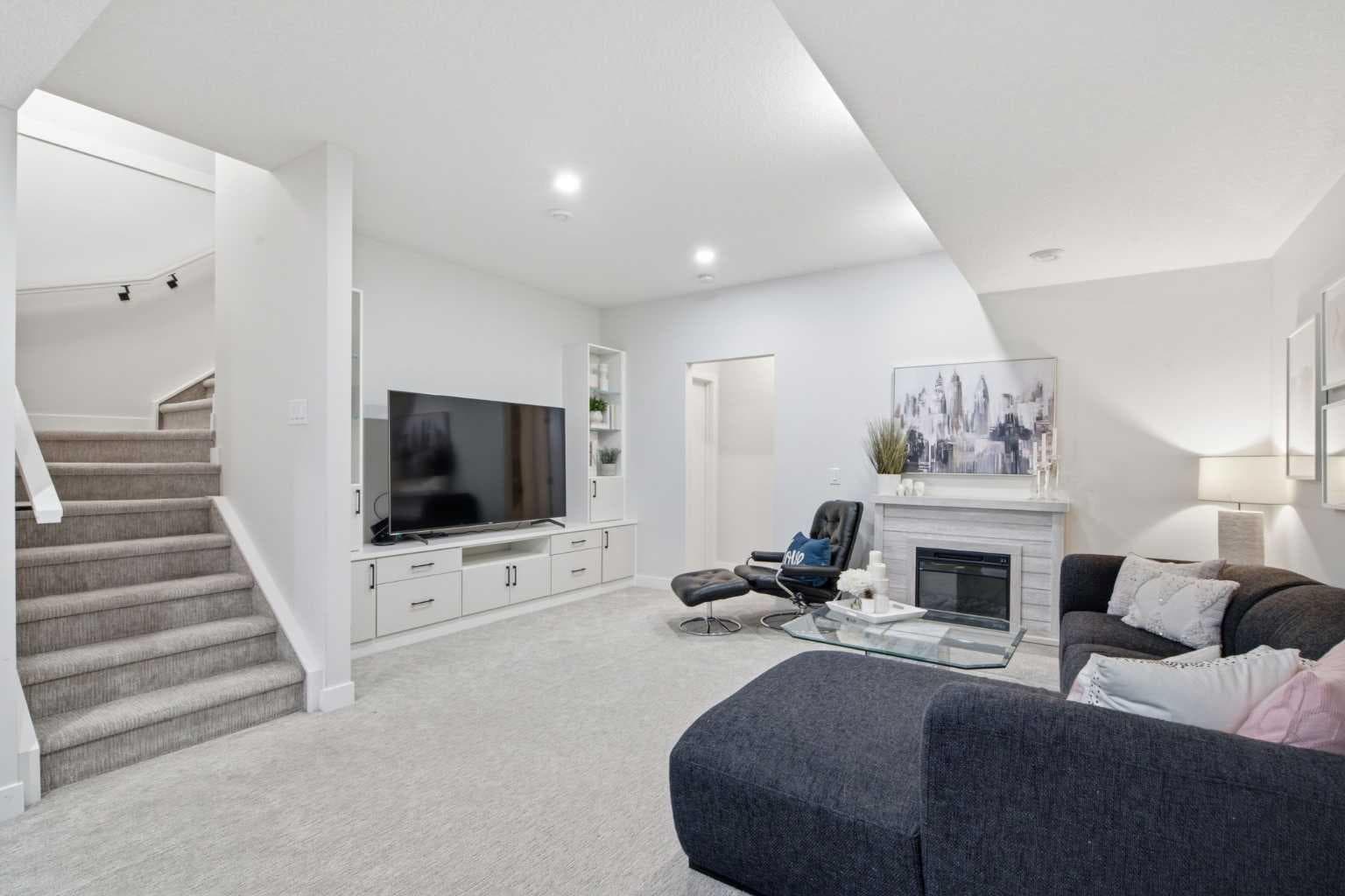 1062 Harmony Parade 