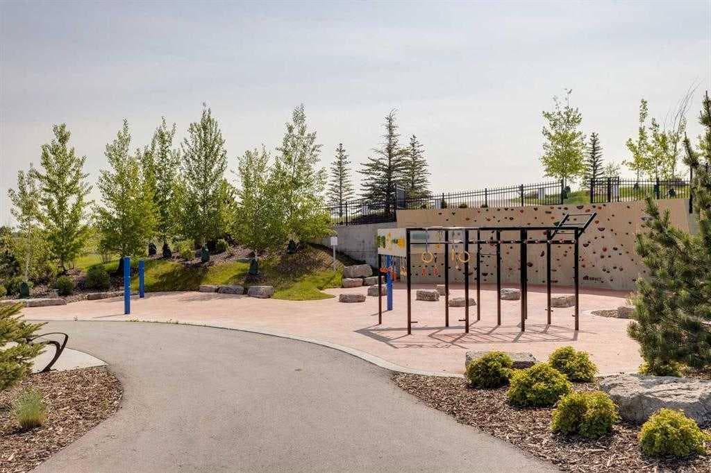 1062 Harmony Parade 