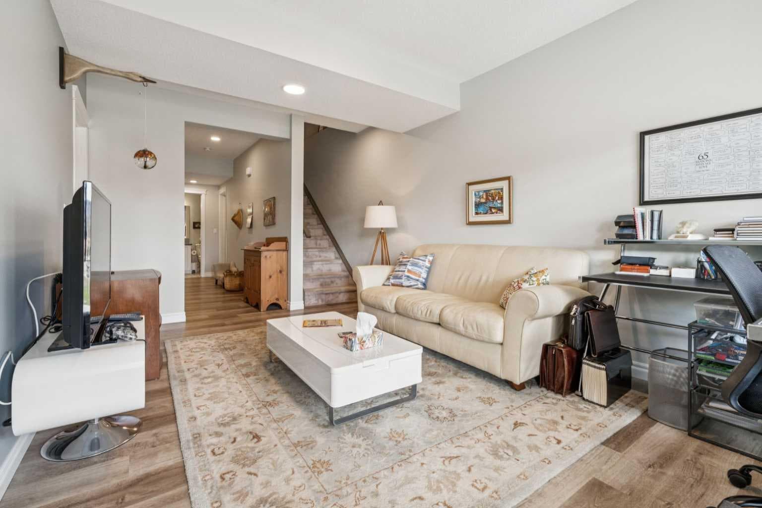 14 Riviera View 