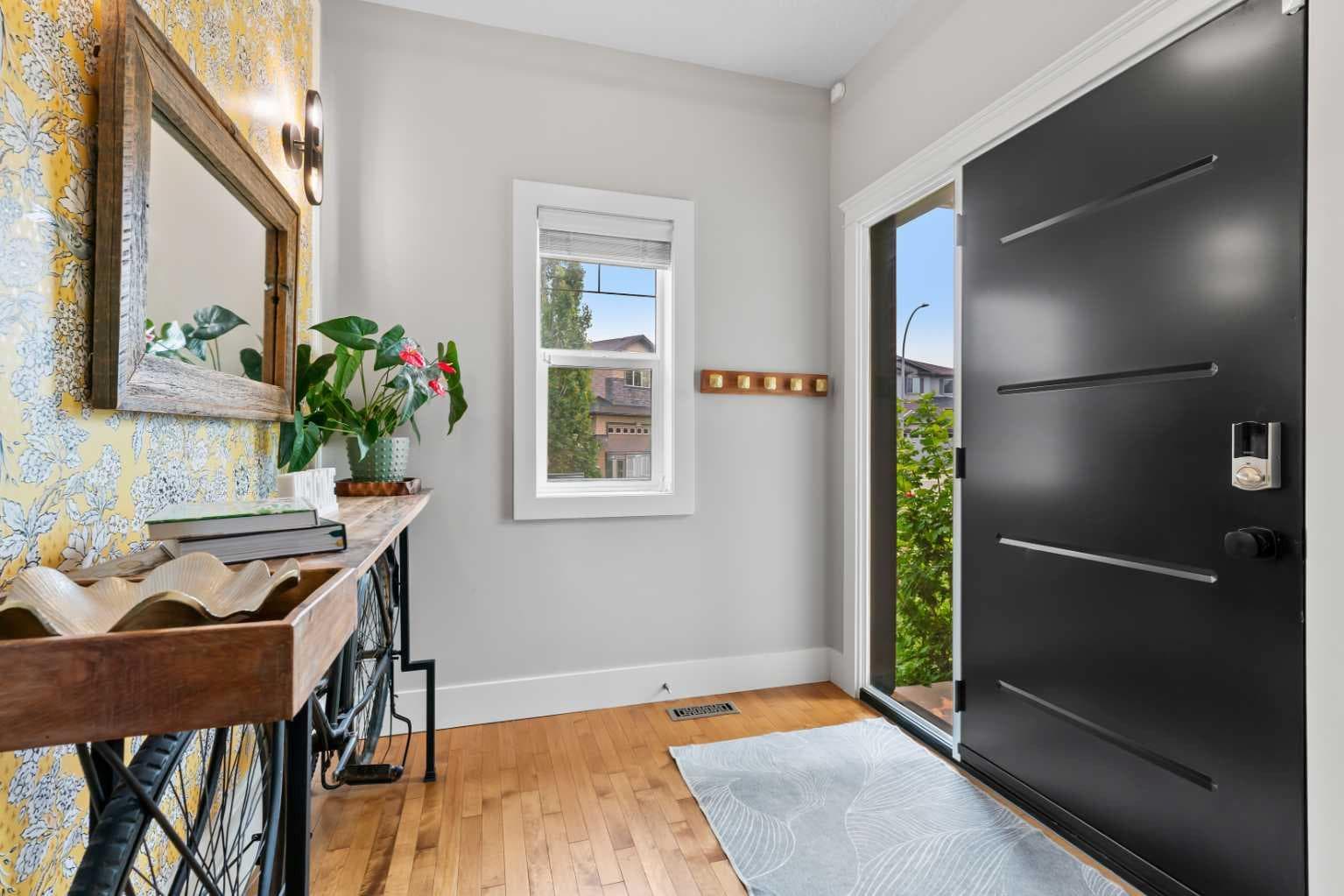 149 Royal Oak Bay NW