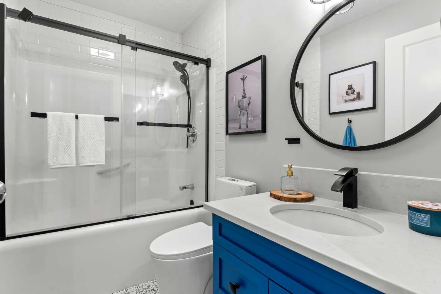149 Royal Oak Bay NW