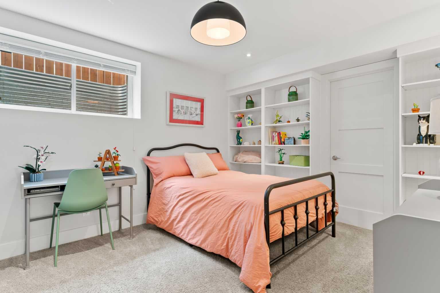 149 Royal Oak Bay NW