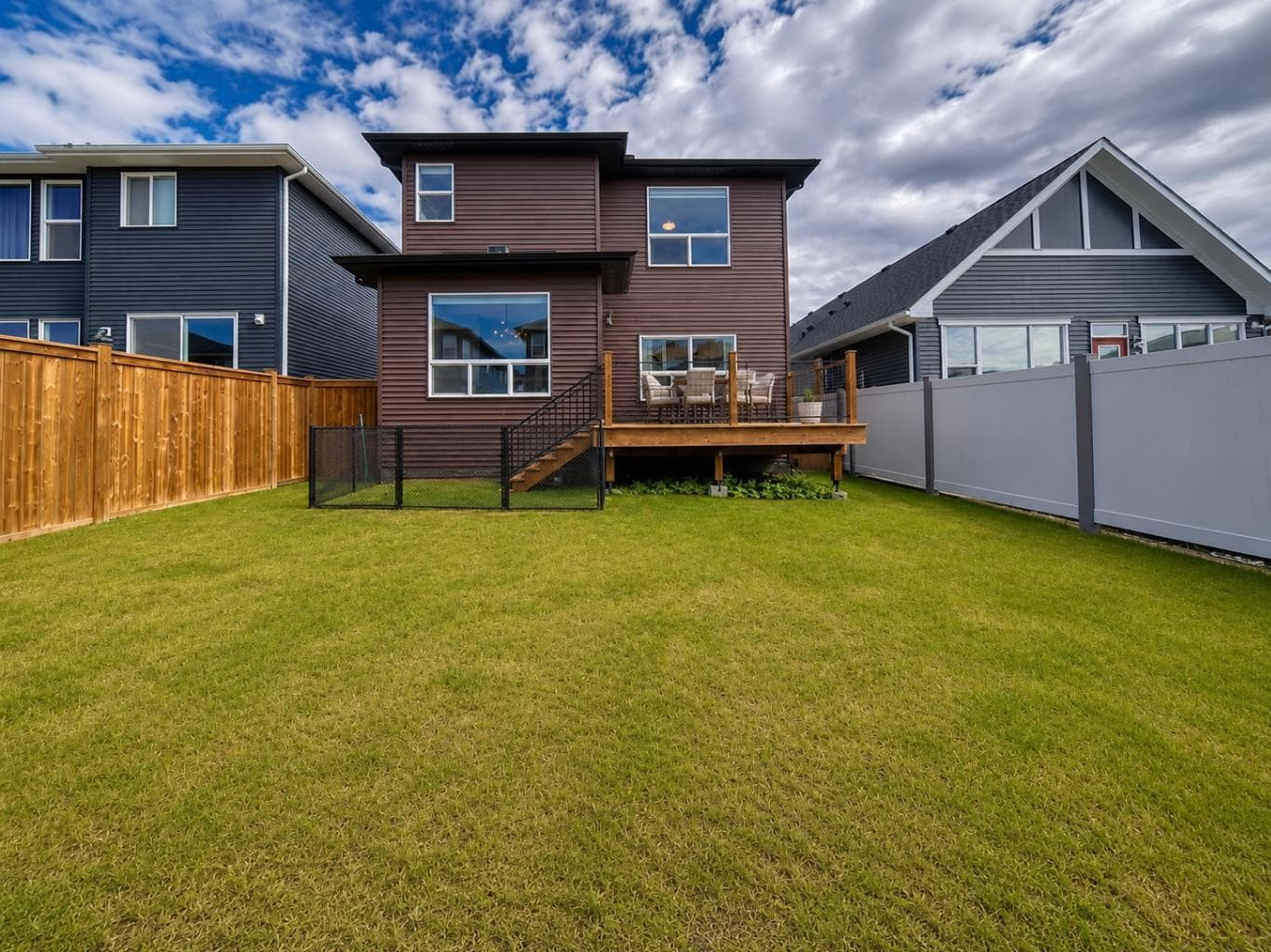 137 Creekside Way SW