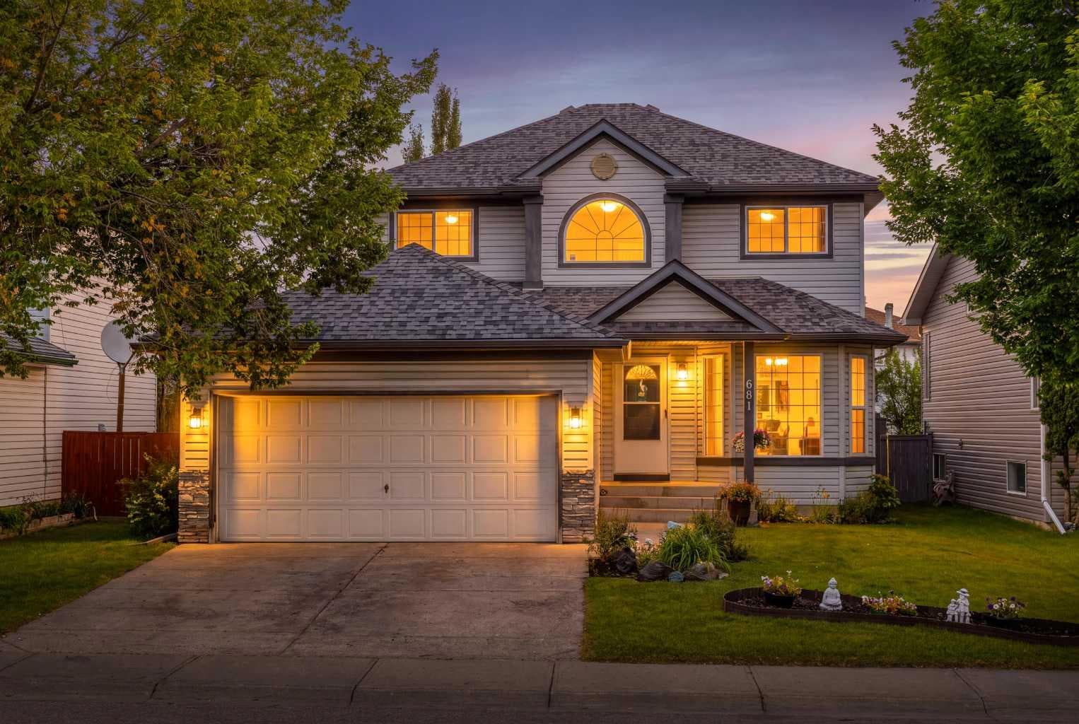 681 Harvest Hills Drive NE