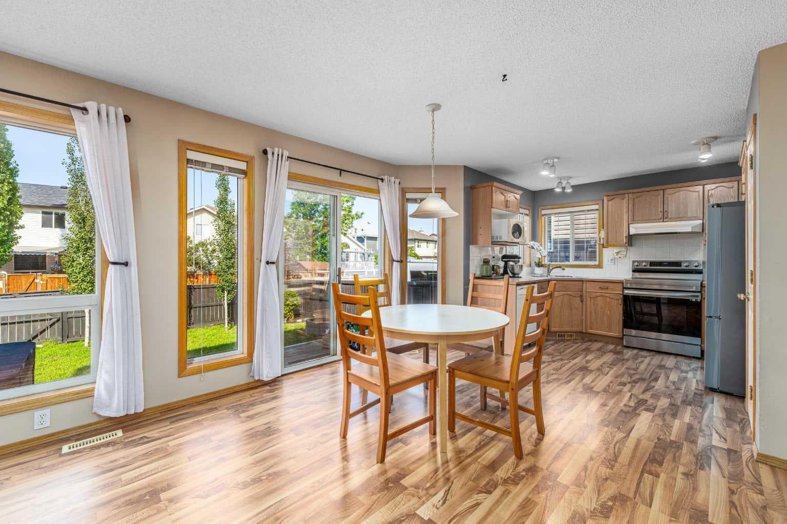 681 Harvest Hills Drive NE
