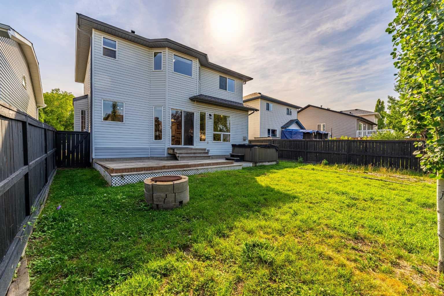681 Harvest Hills Drive NE
