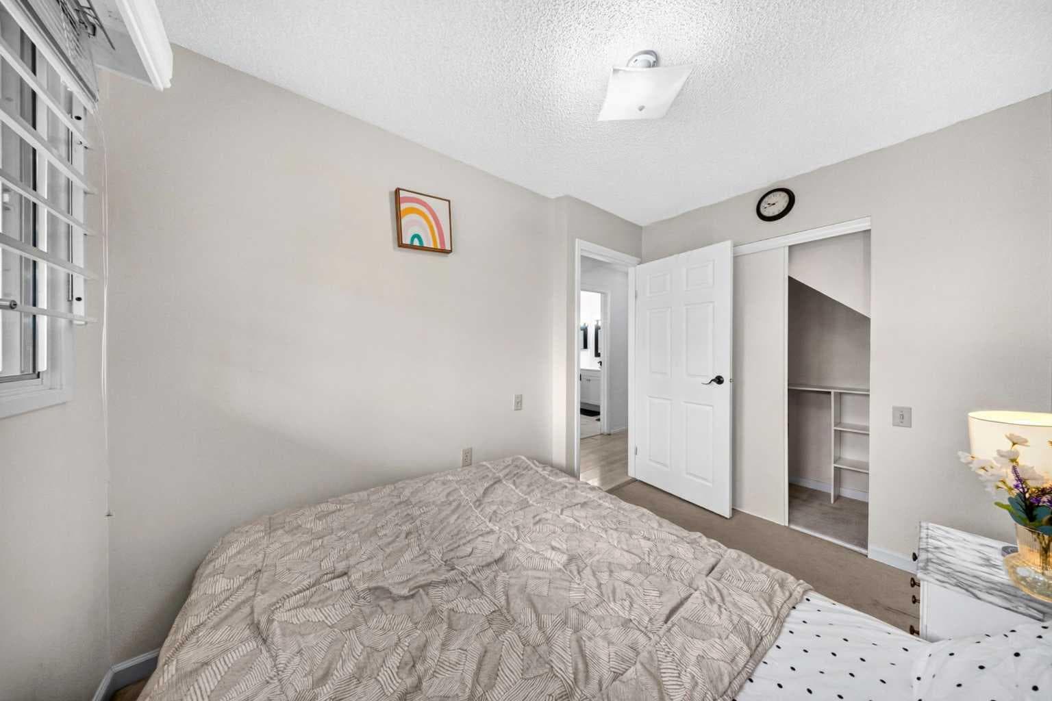 711, 200 Brookpark Drive SW