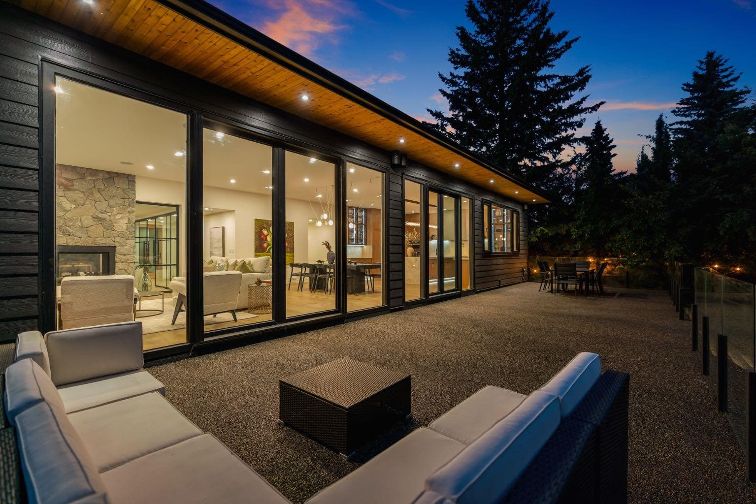 692 West Chestermere Drive 