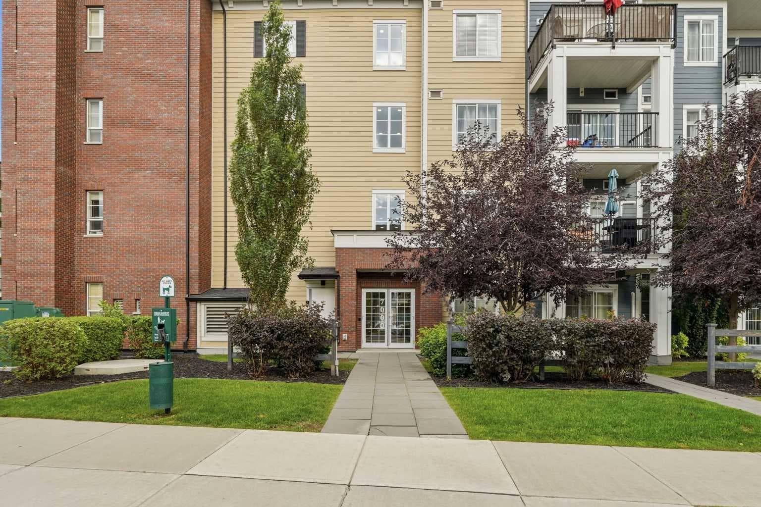 7206, 151 Legacy Main Street SE