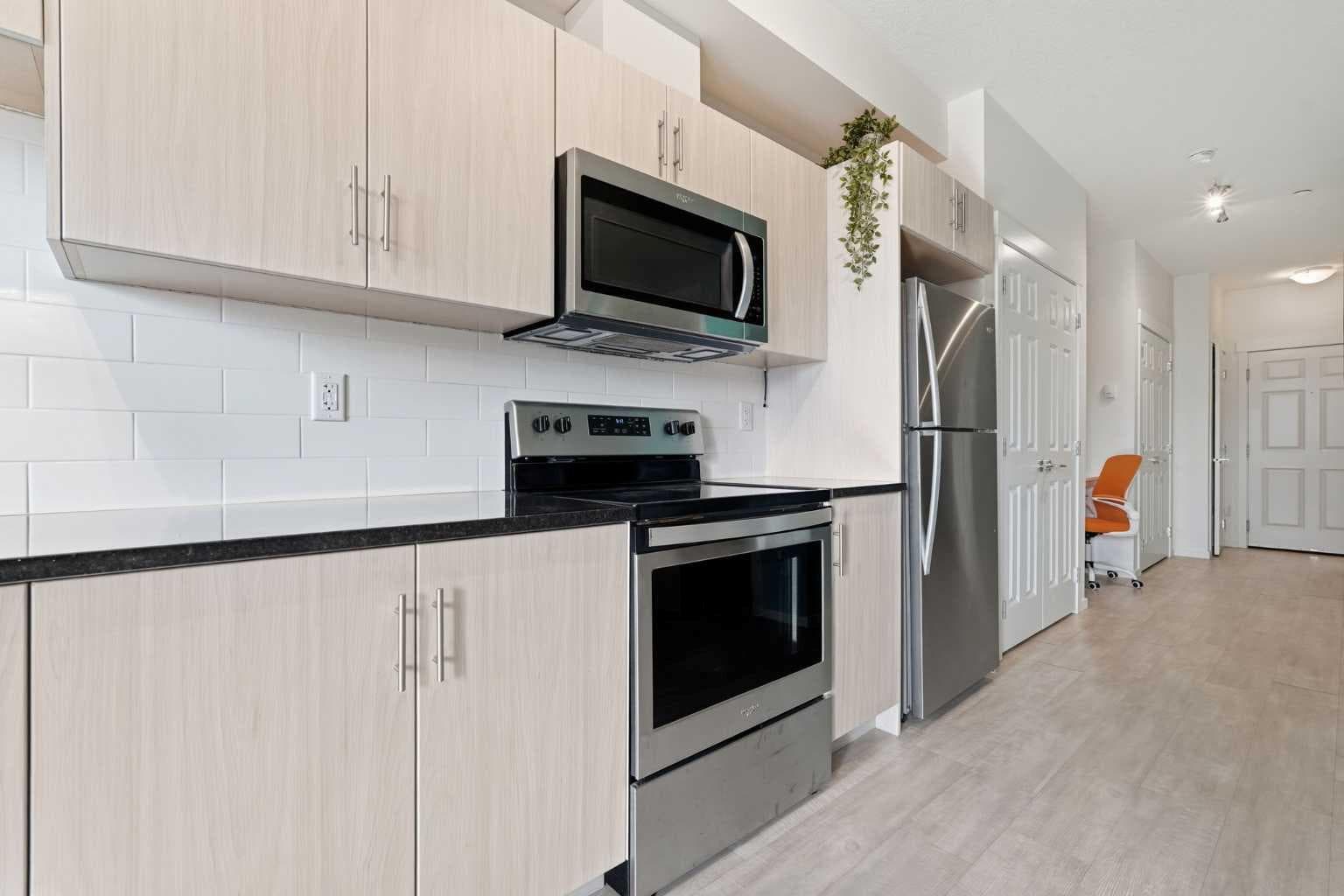 7206, 151 Legacy Main Street SE
