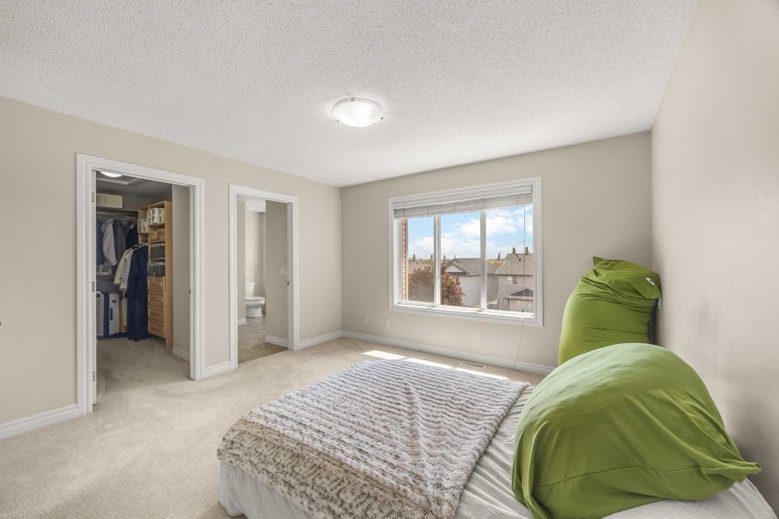 35 Covepark Place NE