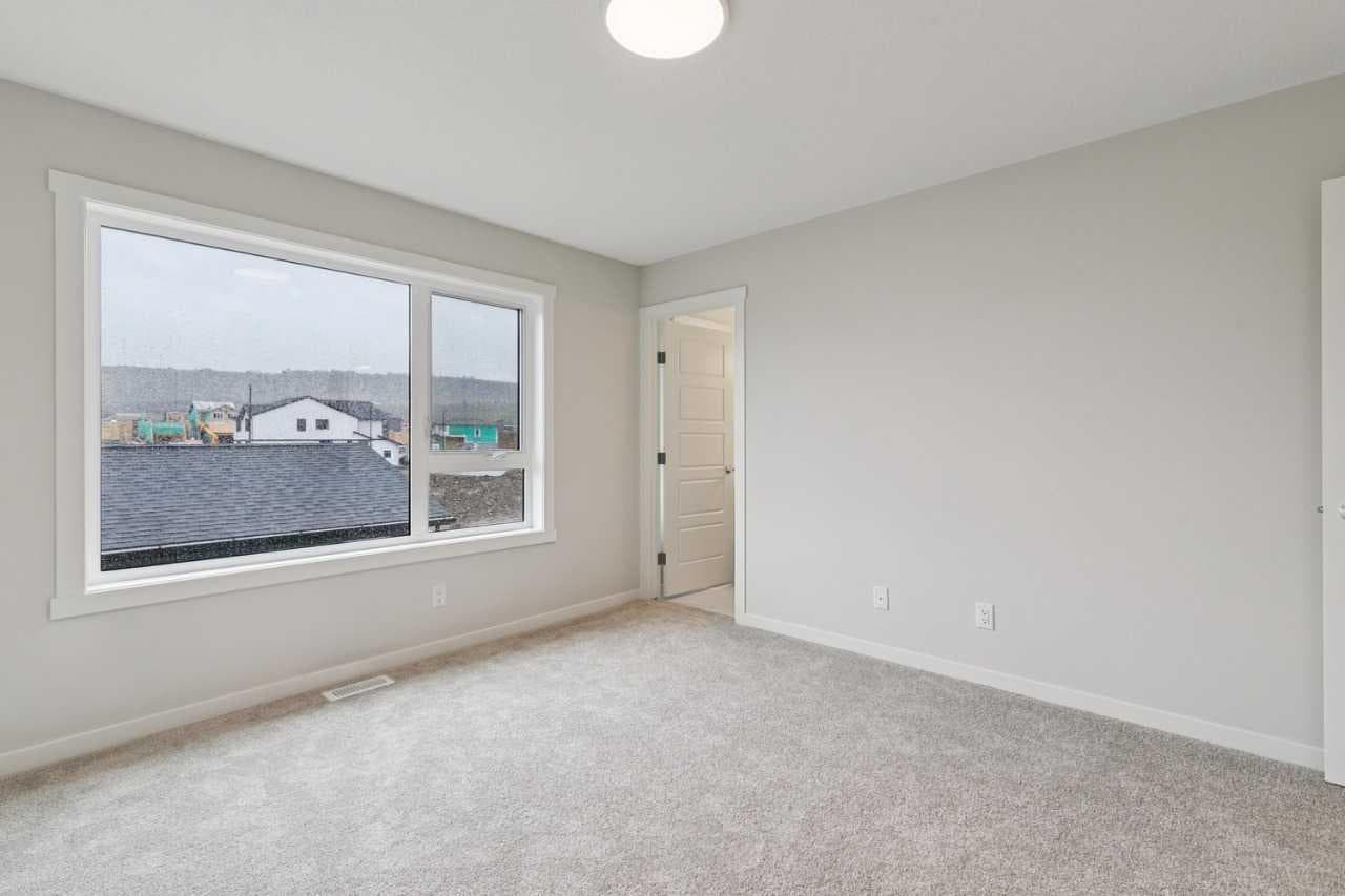 233 Vantage Drive 