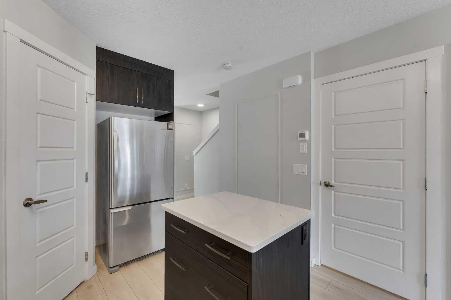 124, 31 Red Embers Parade NE