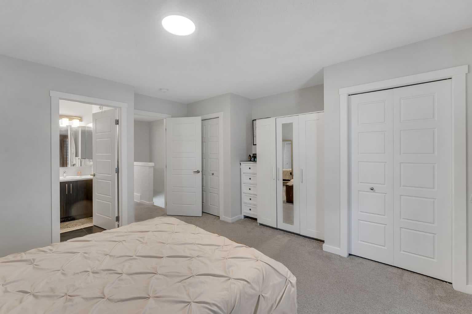 124, 31 Red Embers Parade NE
