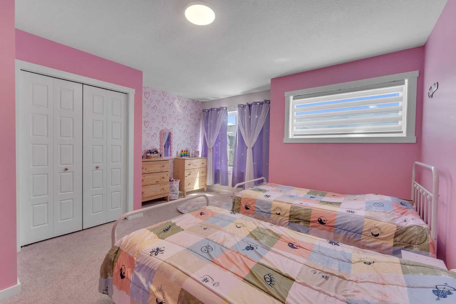 124, 31 Red Embers Parade NE
