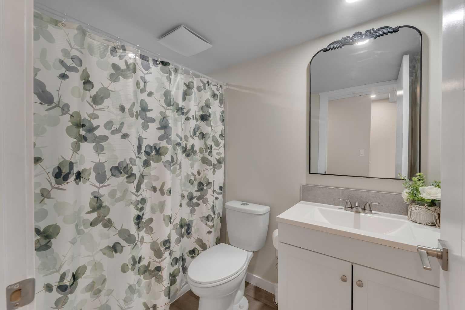 124, 31 Red Embers Parade NE