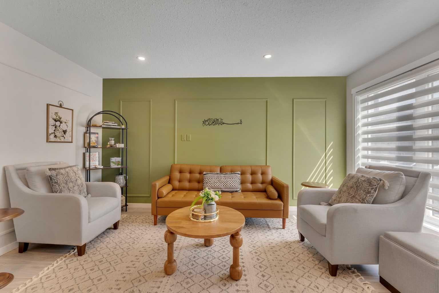 124, 31 Red Embers Parade NE