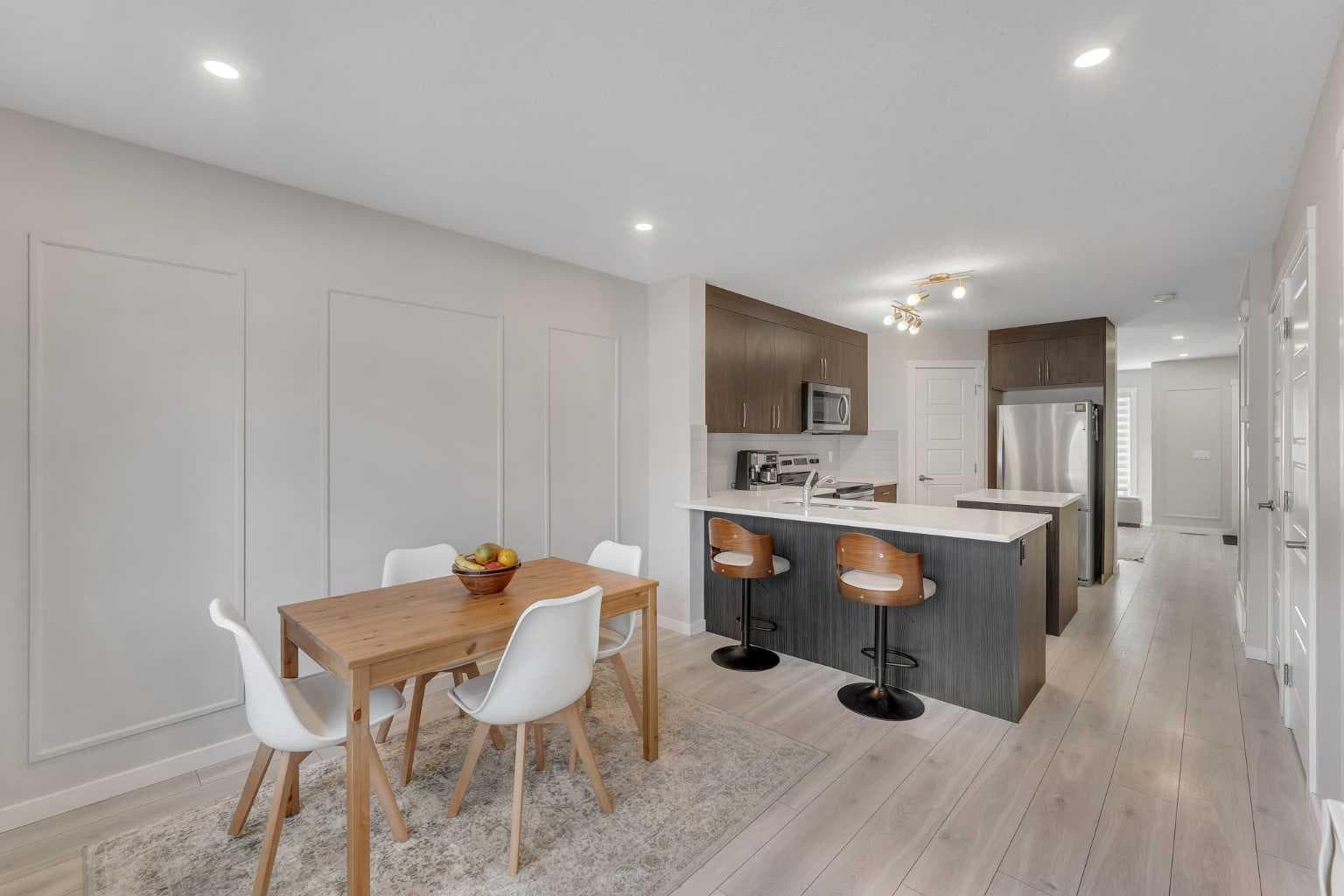 124, 31 Red Embers Parade NE