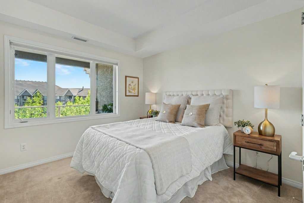 443, 15 Everstone Drive SW