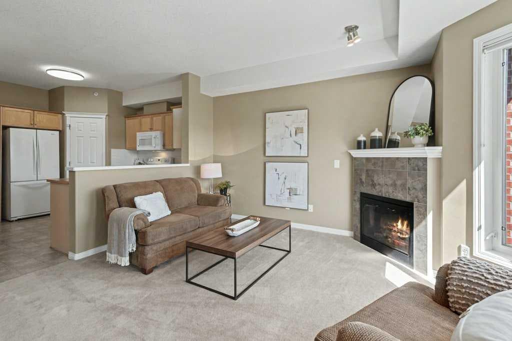 443, 15 Everstone Drive SW