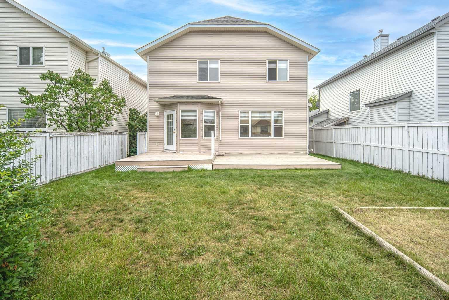 859 Harvest Hills Drive NE