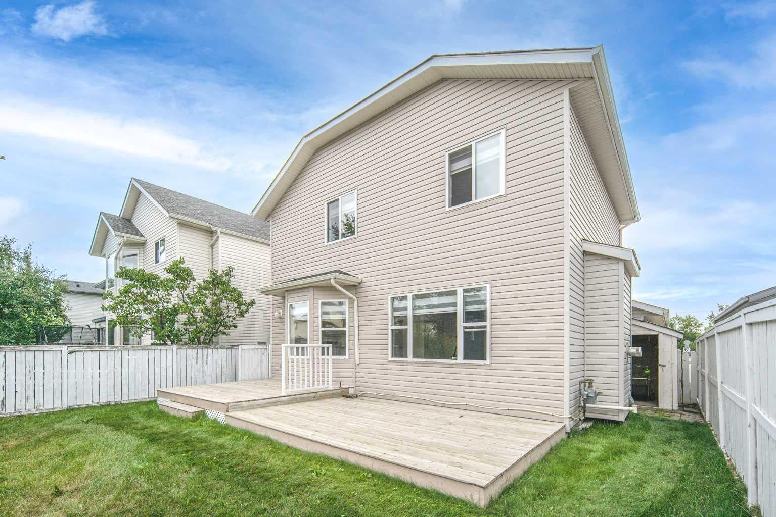 859 Harvest Hills Drive NE