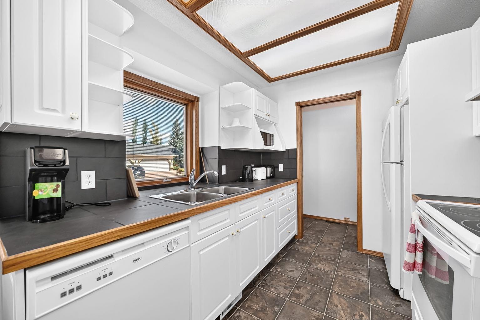 8 Sunlake Close SE