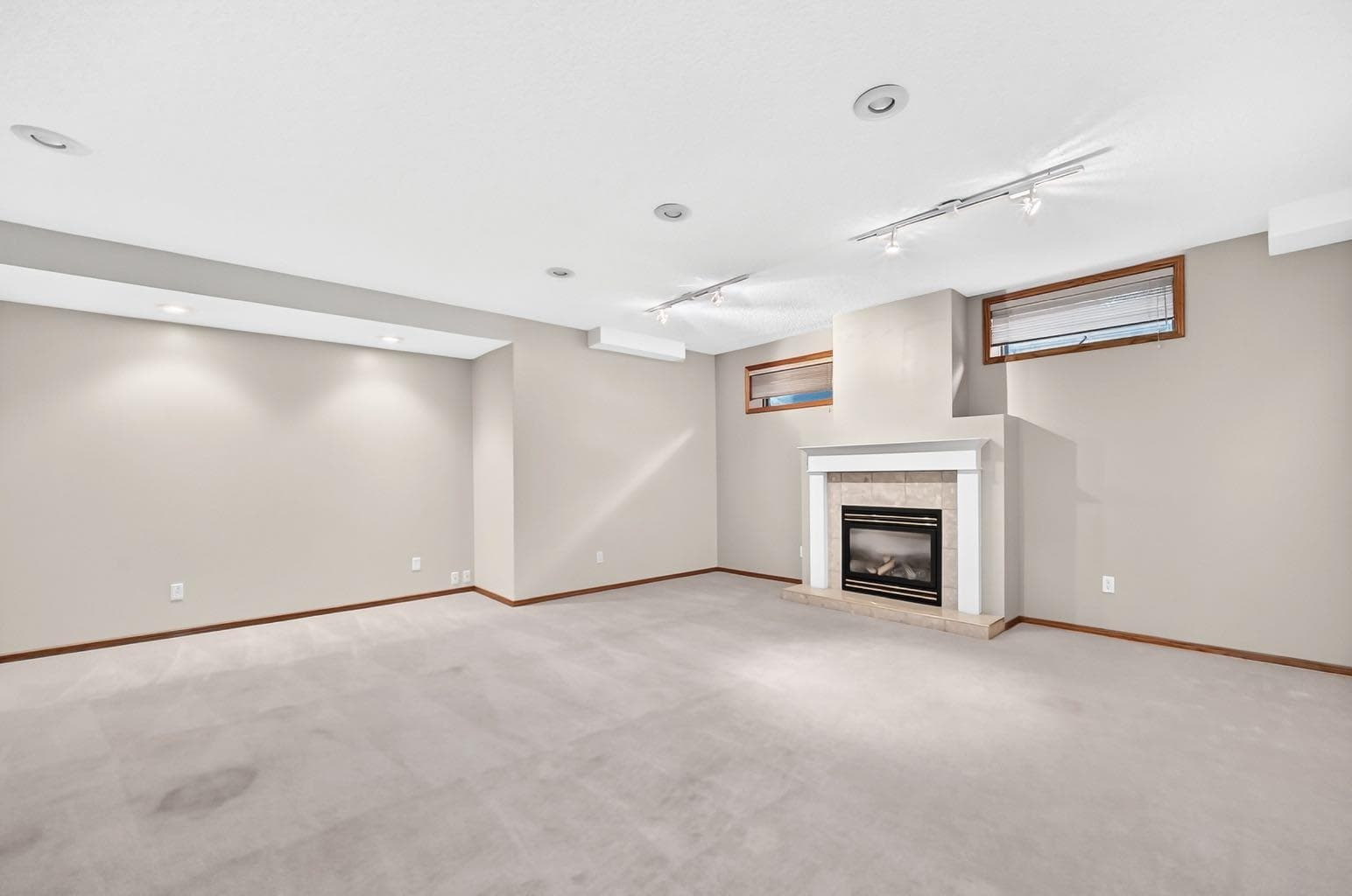 8 Sunlake Close SE