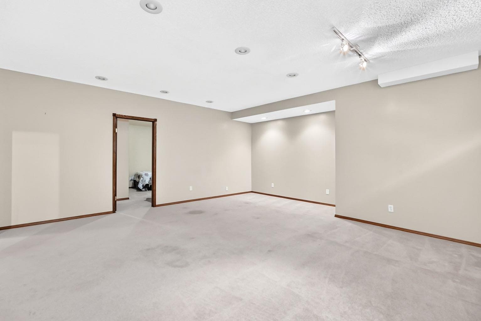 8 Sunlake Close SE