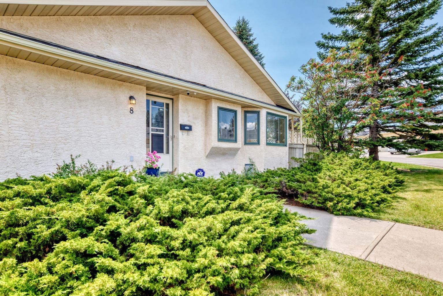 8 Sunlake Close SE